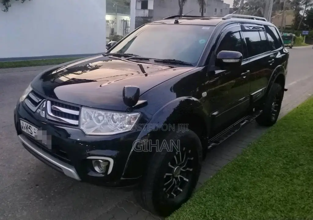 Mitsubishi Montero Sport 2011 SUV (Used)