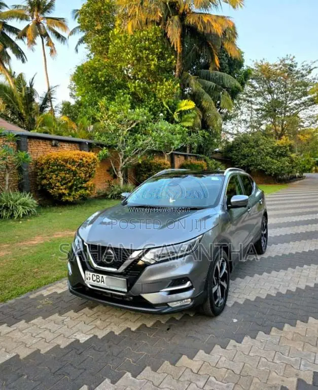 Nissan Qashqai 2018 SUV (Used)