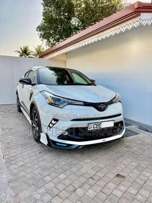 Toyota CHR 2018 SUV (Used)