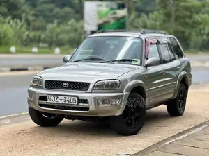 Toyota RAV4 1998 SUV (Used)