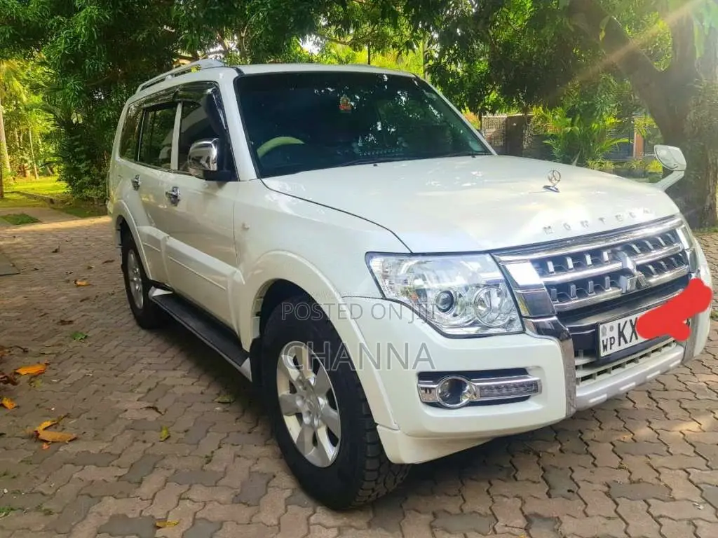 Mitsubishi Montero 2013 SUV (Used)