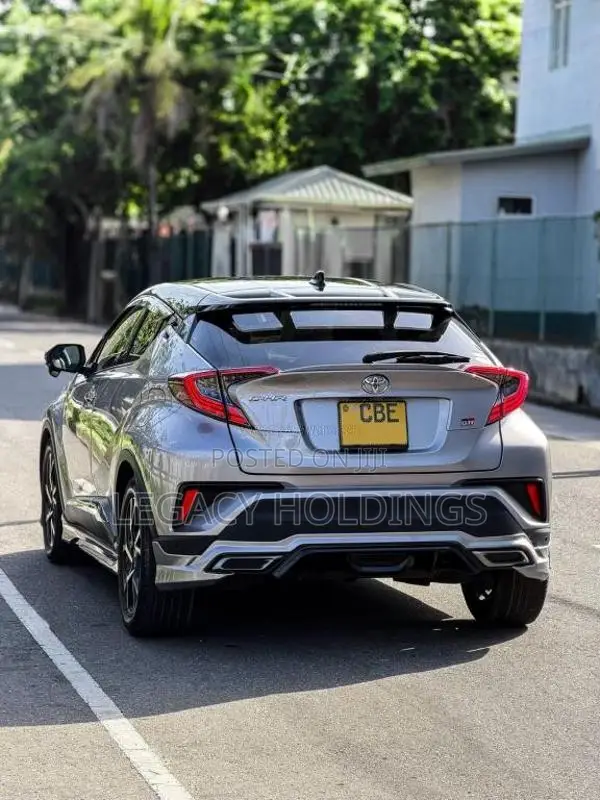 Toyota CHR NGX10 2018 SUV (Used)