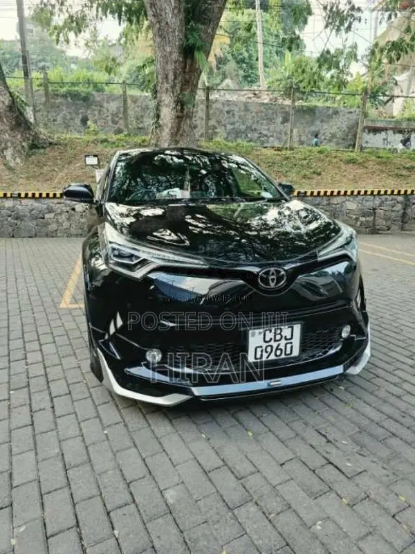 Toyota CHR 2019 SUV (Used)