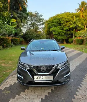 Nissan Qashqai 2018 SUV (Used)