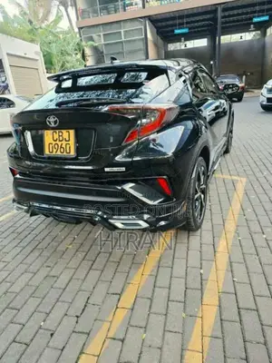 Toyota CHR 2019 SUV (Used)