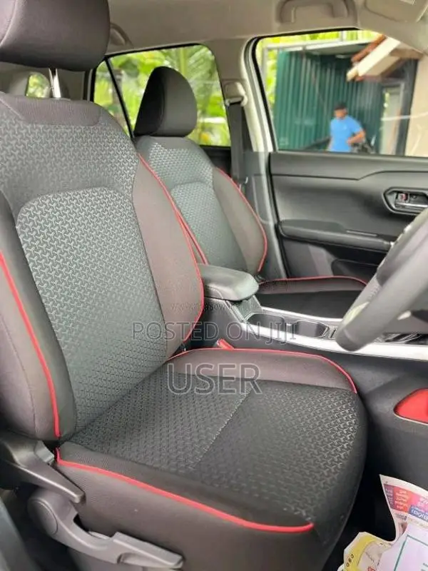 Toyota Raize 2025 SUV Unregistered (Recondition)