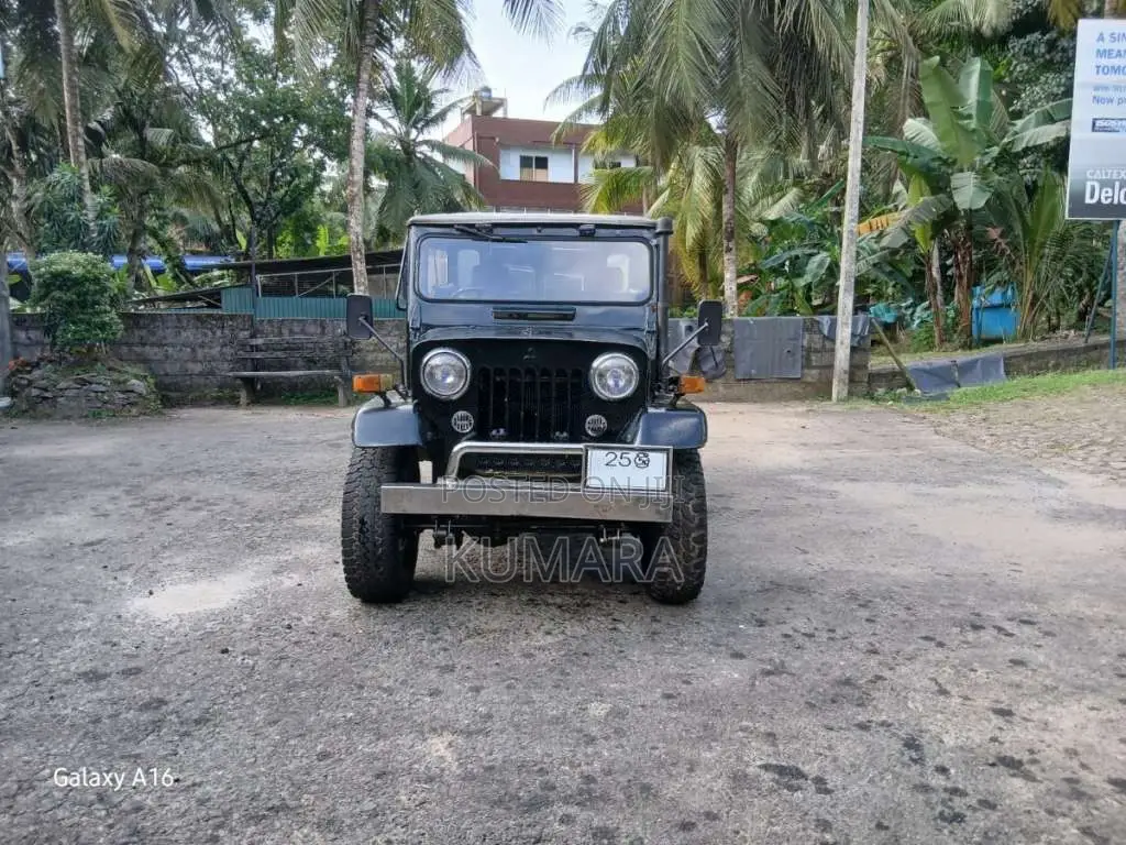 Mitsubishi 4DR5 1969 SUV (Used)