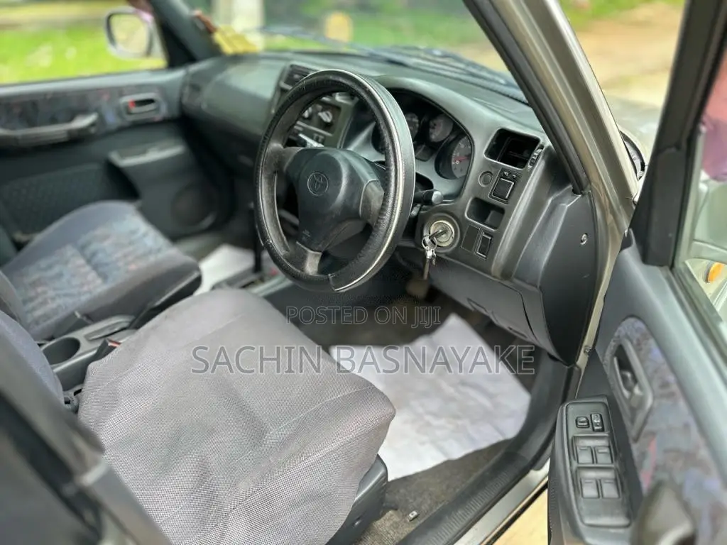 Toyota RAV4 1998 SUV (Used)