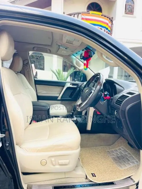 Toyota Prado 2011 SUV (Used)
