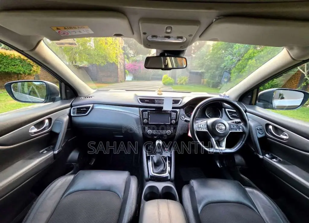 Nissan Qashqai 2018 SUV (Used)