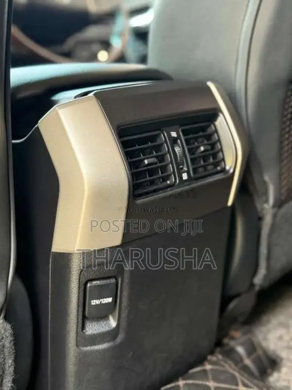Toyota Prado 2010 SUV (Used)