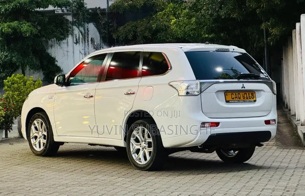 Mitsubishi Outlander 2015 SUV (Used)
