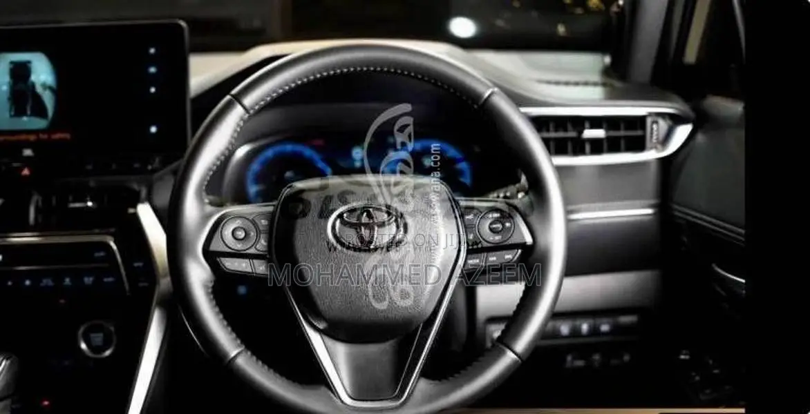 Toyota Harrier 2025 SUV (Used)