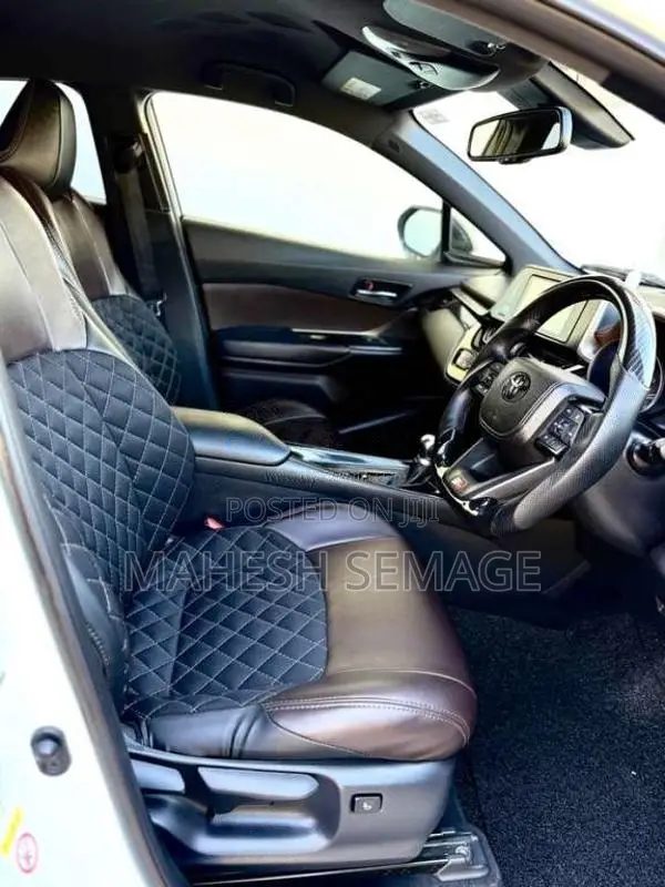 Toyota CHR 2018 SUV (Used)