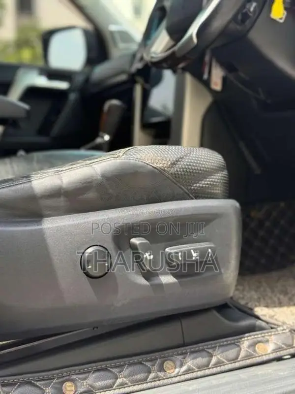 Toyota Prado 2010 SUV (Used)