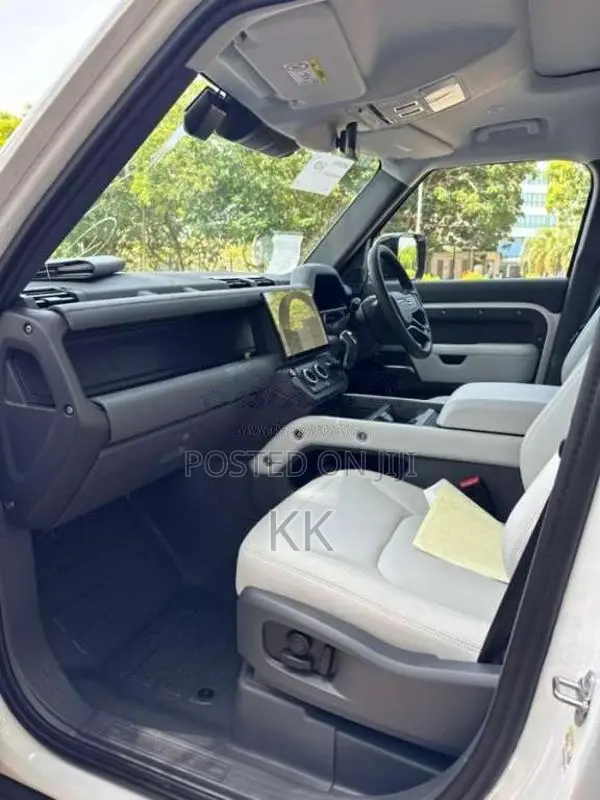 Land-Rover Defender 2026 SUV Brand New