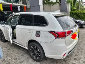 Mitsubishi Outlander 2015 SUV (Used)