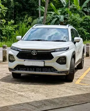 Toyota Taisor 2025 SUV (Used)