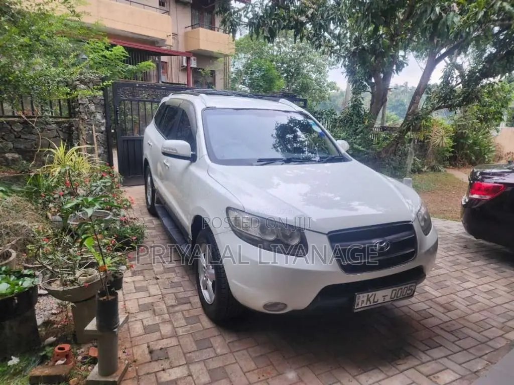 Hyundai Santa Fe 2009 SUV (Used)