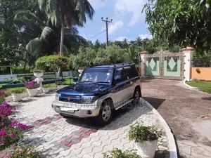 Mitsubishi Pajero IO 2000 SUV (Used)