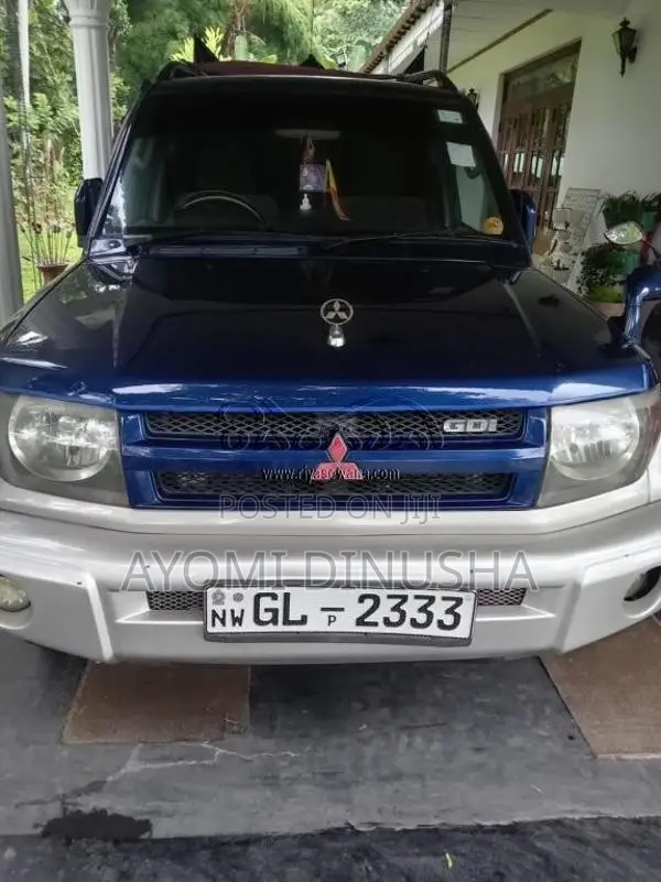 Mitsubishi Pajero IO 2000 SUV (Used)