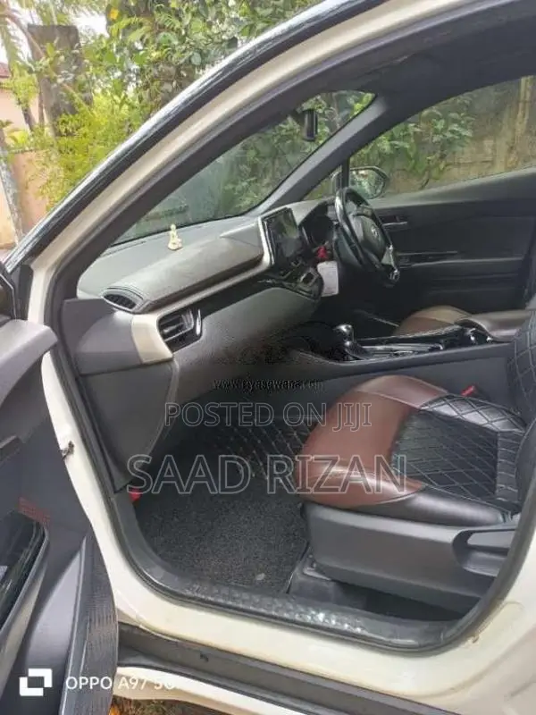 Toyota CHR 2018 SUV (Used)