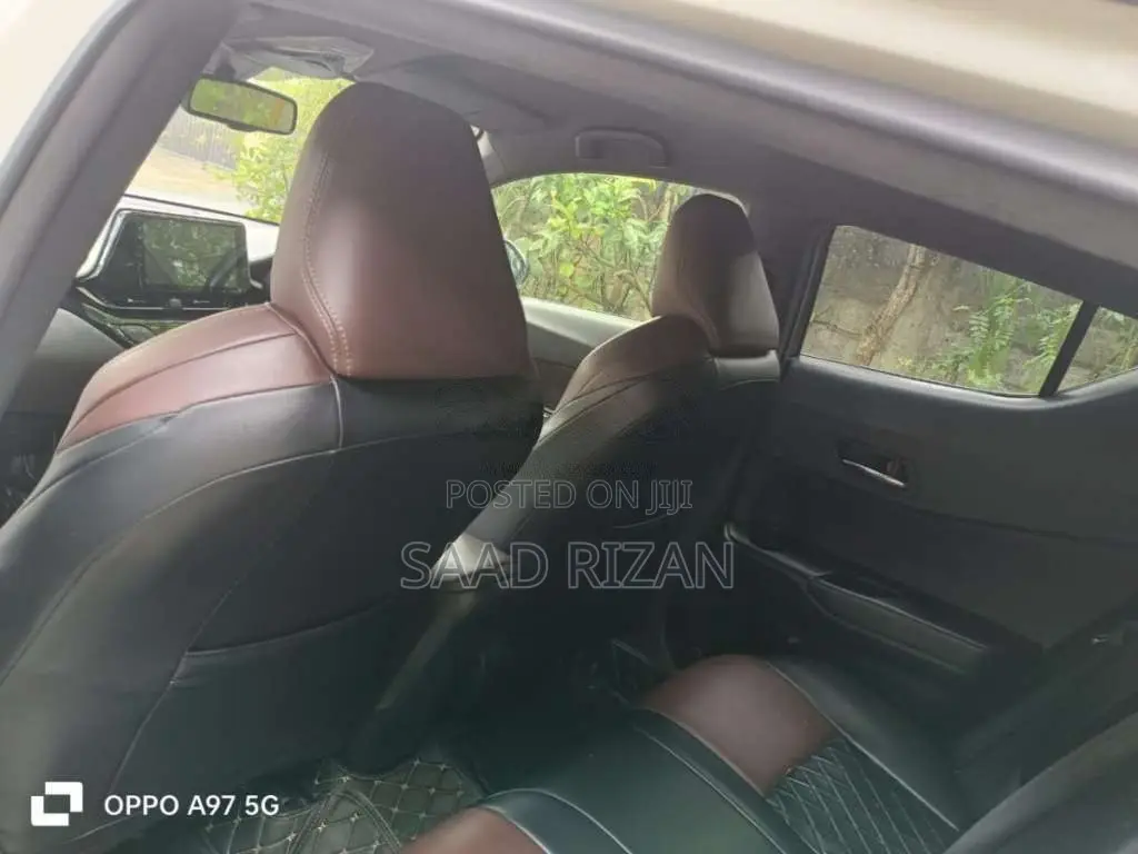 Toyota CHR 2018 SUV (Used)