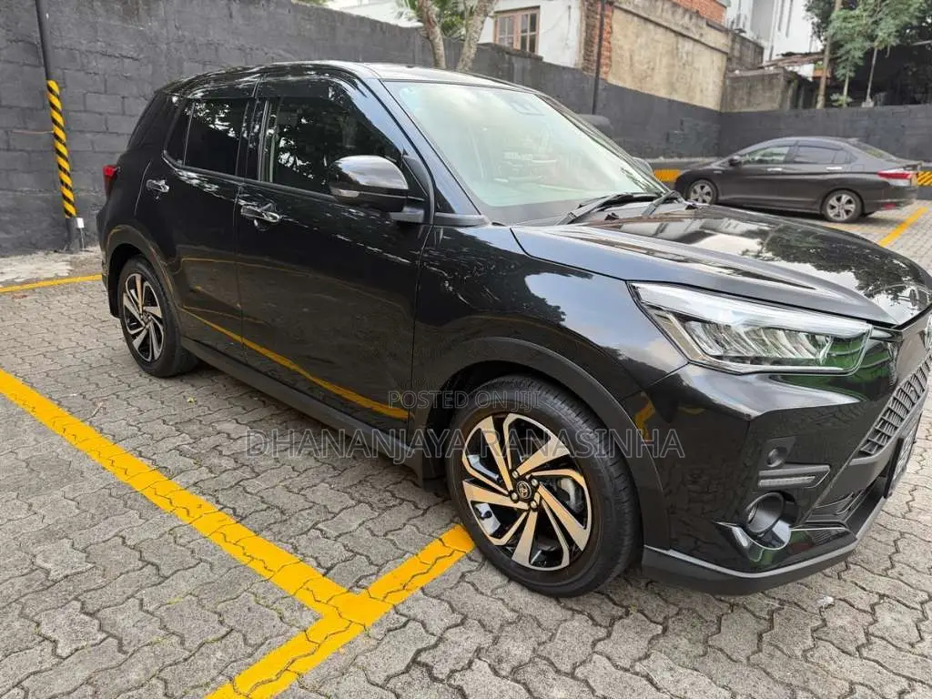 Toyota Raize Z Japan 2025 SUV (Used)