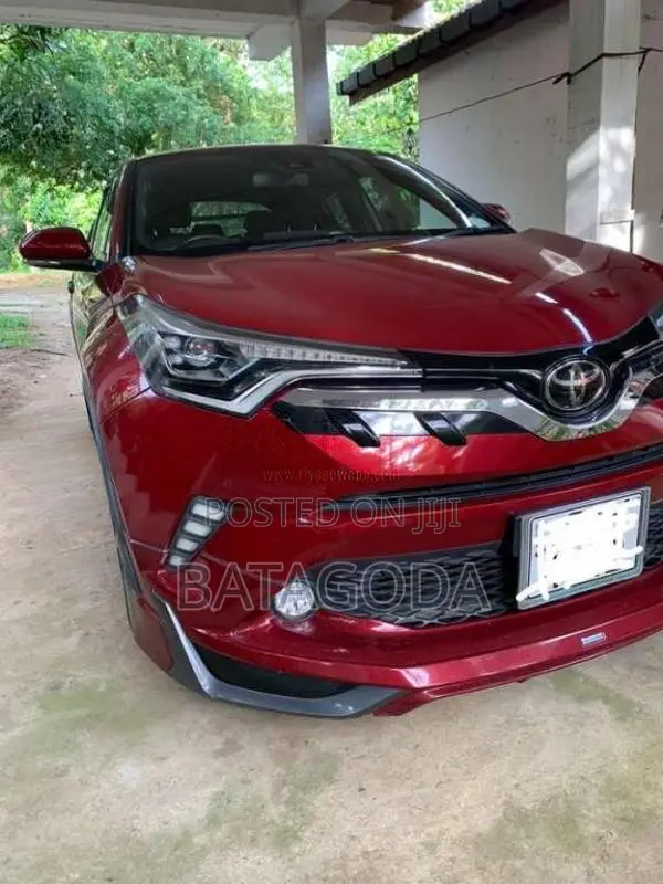 Toyota CHR 2018 SUV (Used)