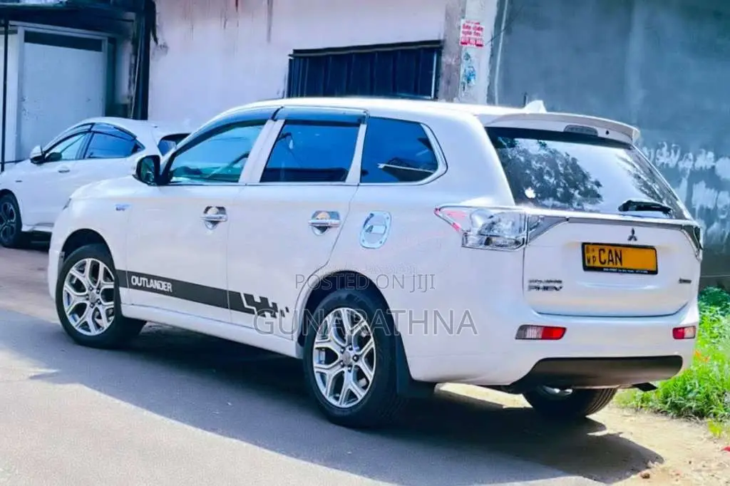Mitsubishi Outlander 2015 SUV (Used)