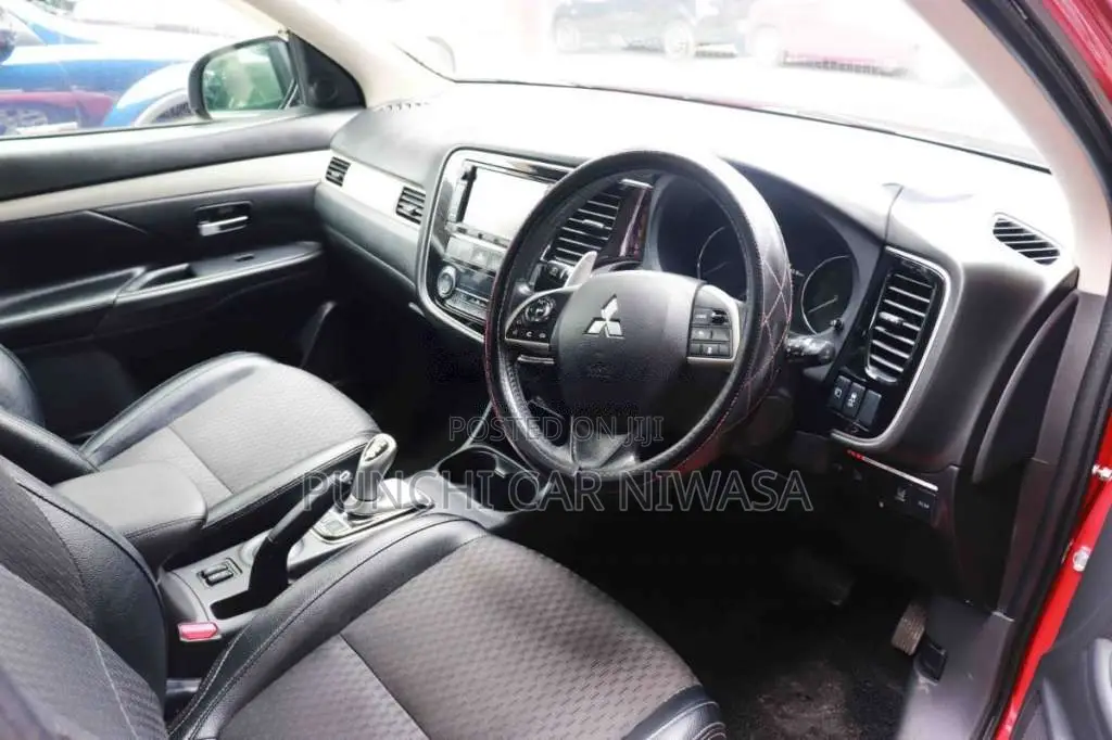 Mitsubishi Outlander 2016 SUV (Used)