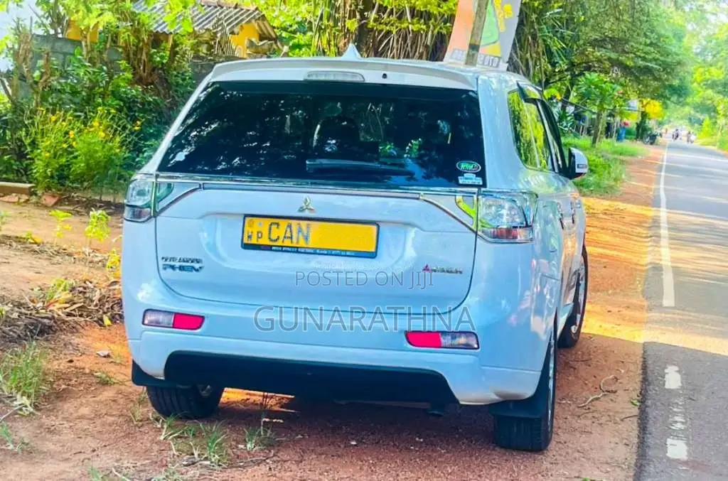 Mitsubishi Outlander 2015 SUV (Used)