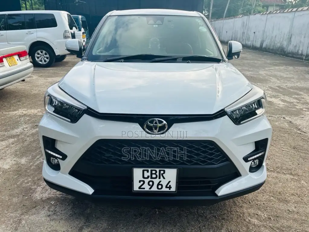 Toyota Raize 2023 SUV (Used)