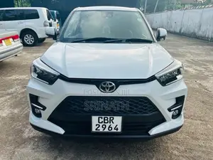Toyota Raize 2023 SUV (Used)
