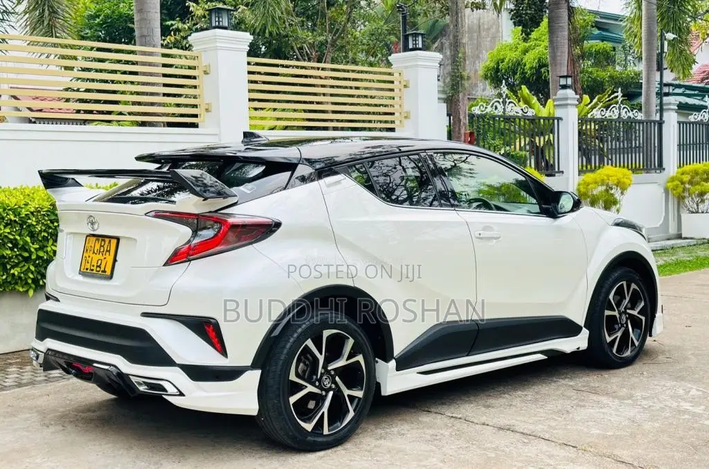 Toyota CHR NGX50 2017 SUV (Used)
