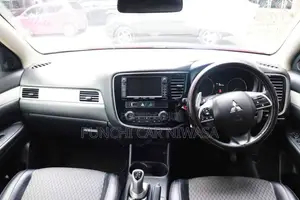 Mitsubishi Outlander 2016 SUV (Used)