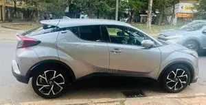 Toyota CHR 2018 SUV (Used)