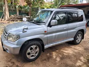 Mitsubishi Pajero Io 2003 SUV (Used)
