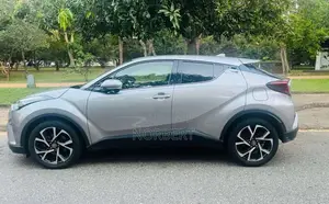 Toyota CHR 2018 SUV (Used)