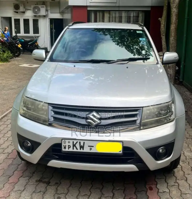 Suzuki Grand Vitara 2013 SUV (Used)