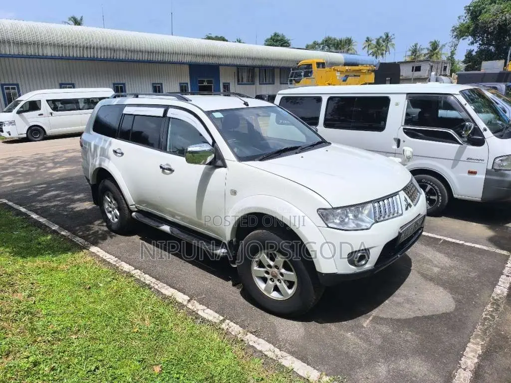 Mitsubishi Montero Sport 2012 SUV (Used)