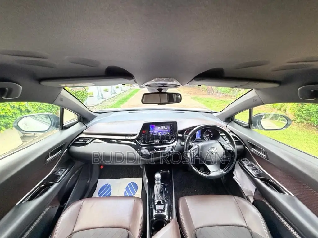 Toyota CHR NGX50 2017 SUV (Used)