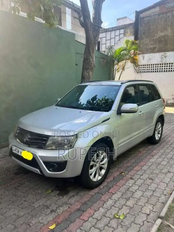 Suzuki Grand Vitara 2013 SUV (Used)