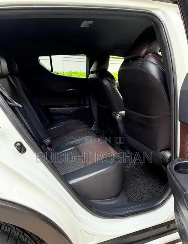 Toyota CHR NGX50 2017 SUV (Used)