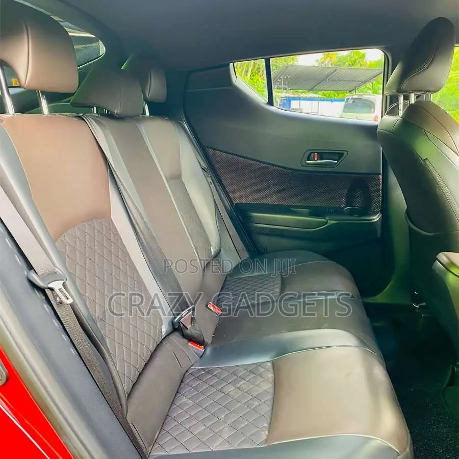 Toyota CHR Ngx10 2018 SUV (Used)