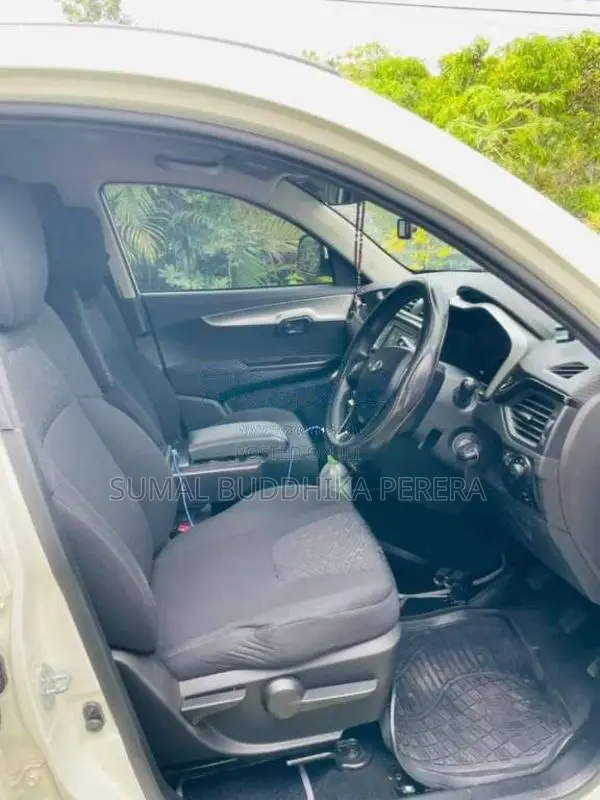 Mahindra KUV 100 2021 SUV (Used)