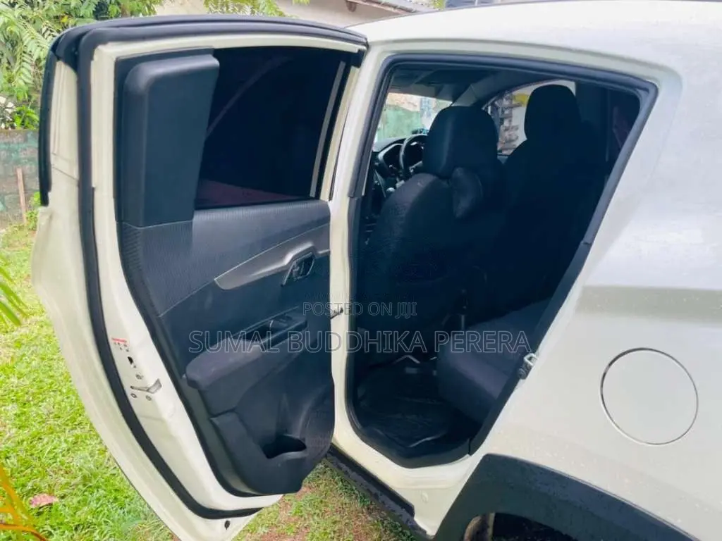 Mahindra KUV 100 2021 SUV (Used)