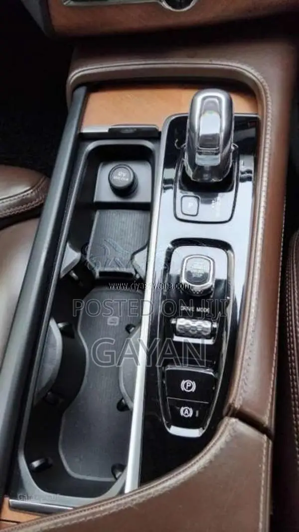 Volvo XC90 2018 SUV (Used)