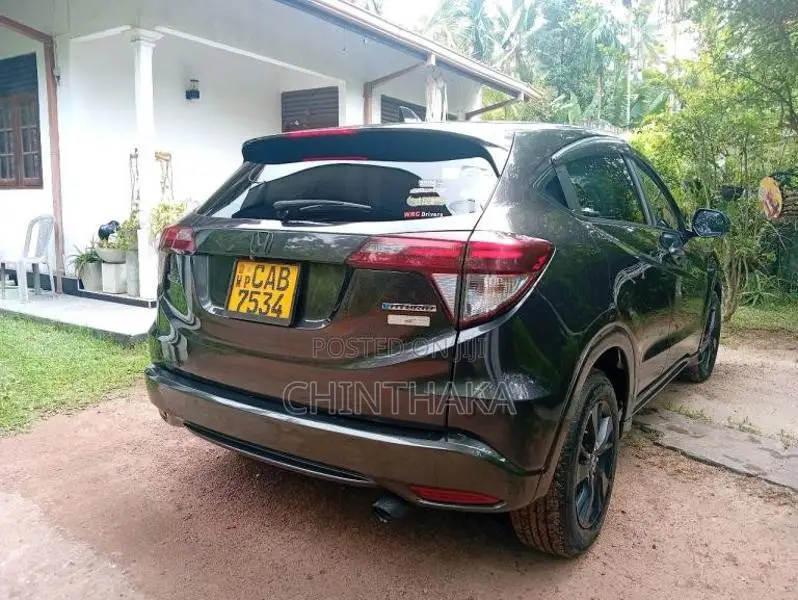 Honda Vezel RU3 2014 SUV (Used)