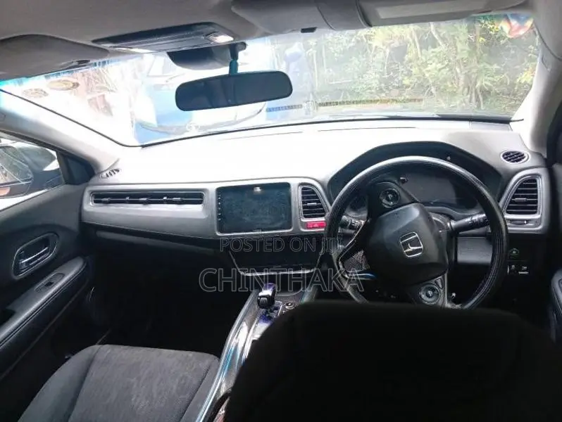 Honda Vezel RU3 2014 SUV (Used)